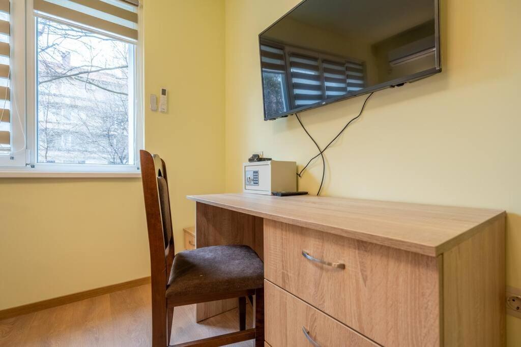 Top Location Central New & Spacious 3 Bdr Apt Medical Academy Sofia Eksteriør billede